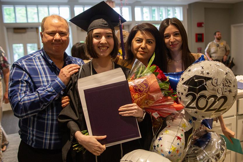 Seniors graduate from Vanguard Virtual High
